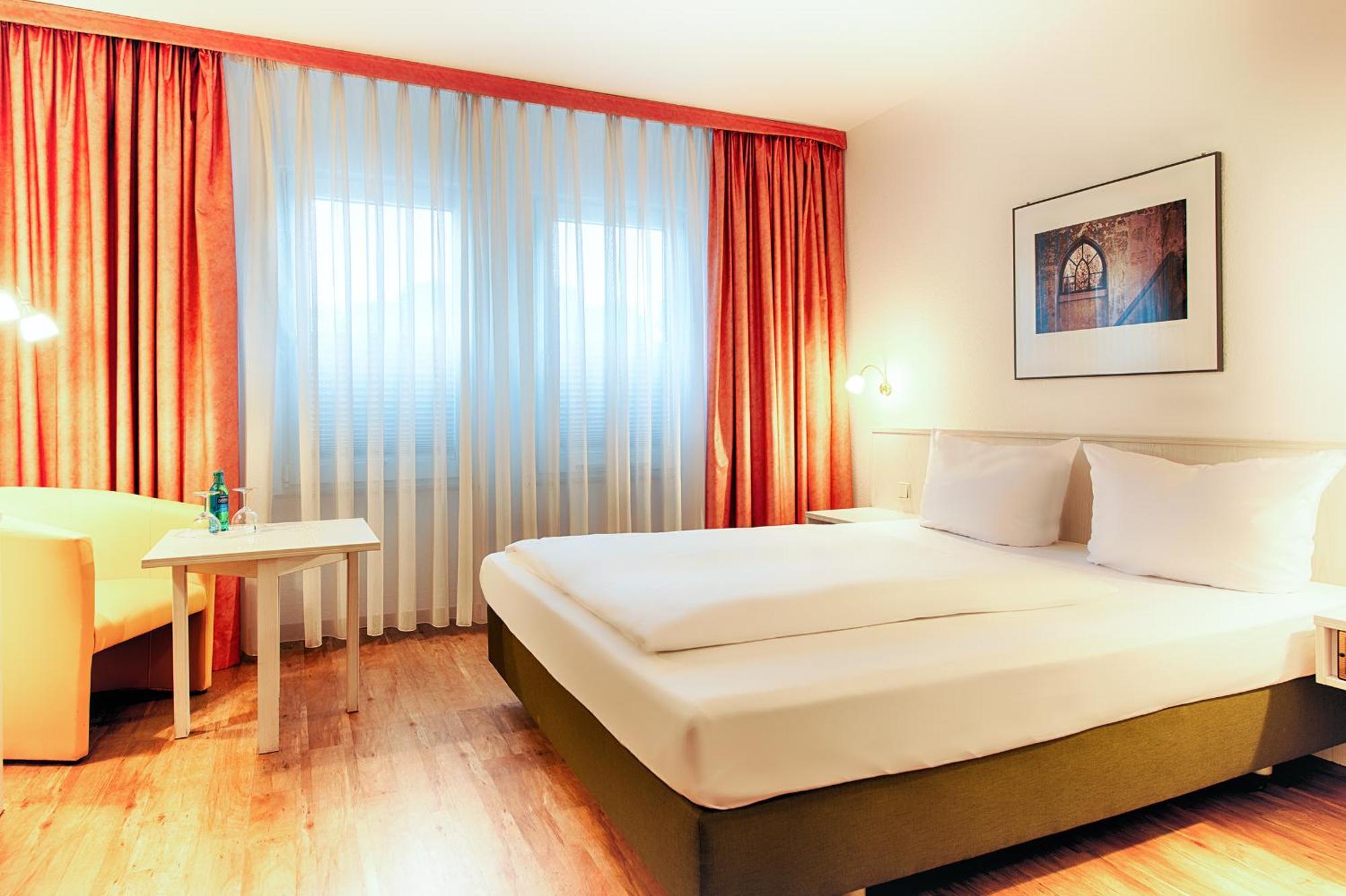 Achat Hotel Schwetzingen Heidelberg Zewnętrze zdjęcie